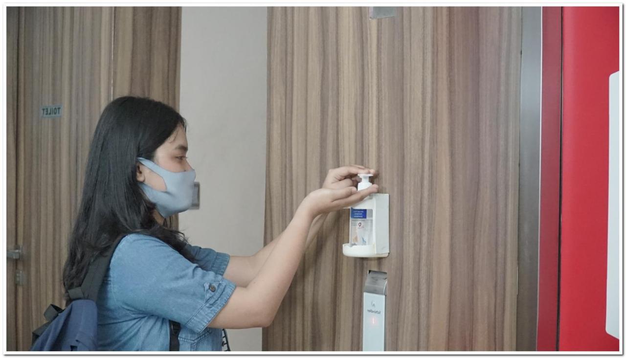 Reddoorz Plus Near Chadstone Mall Bekasi Extérieur photo