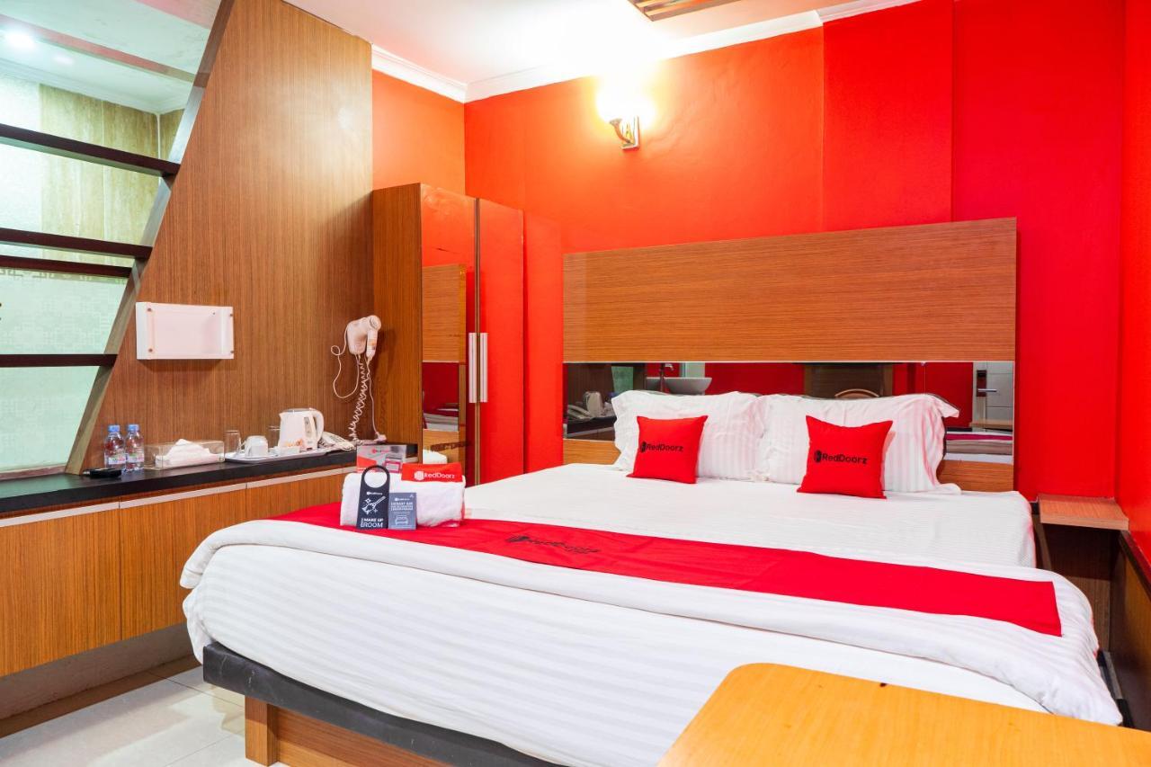 Reddoorz Plus Near Chadstone Mall Bekasi Extérieur photo