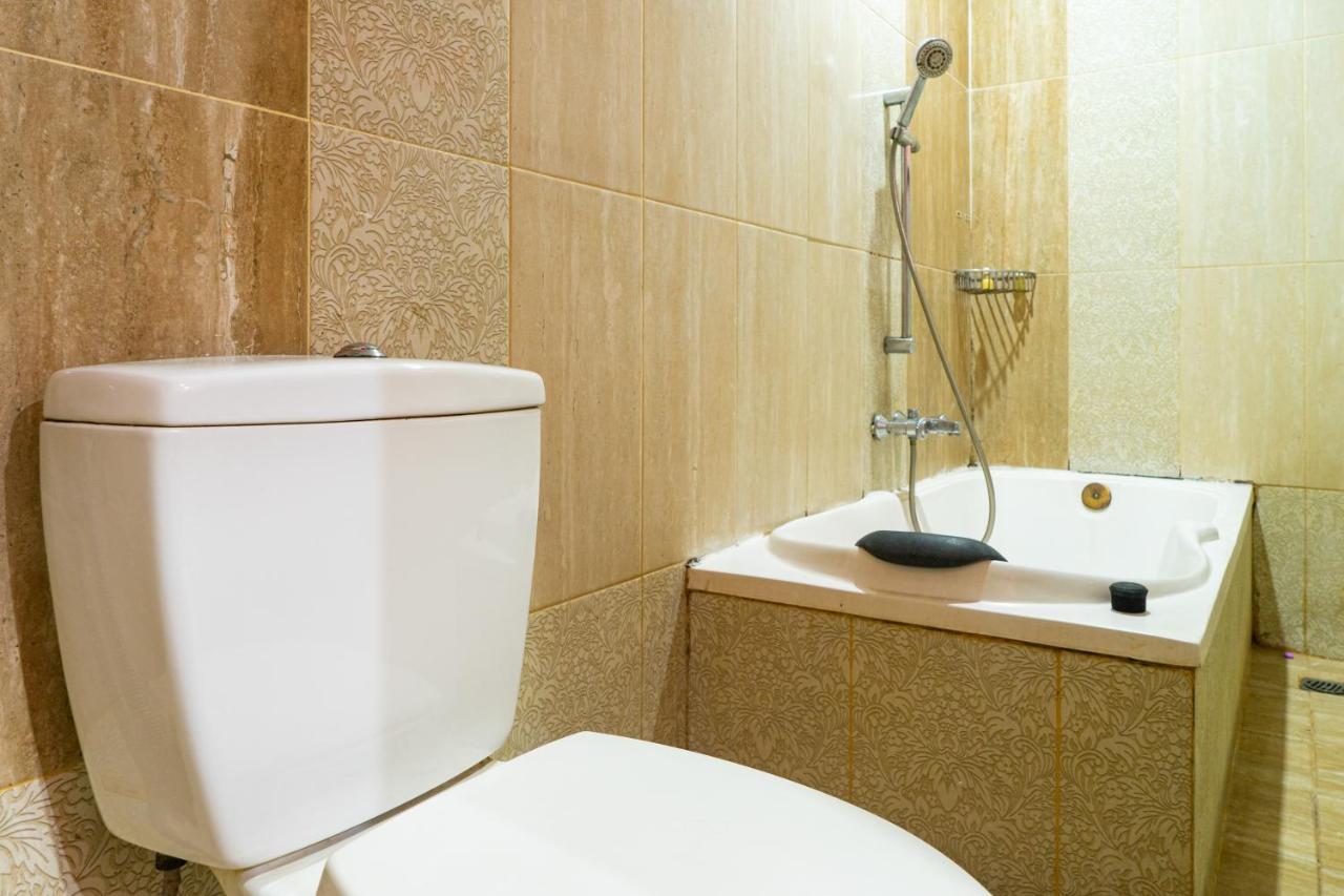 Reddoorz Plus Near Chadstone Mall Bekasi Extérieur photo